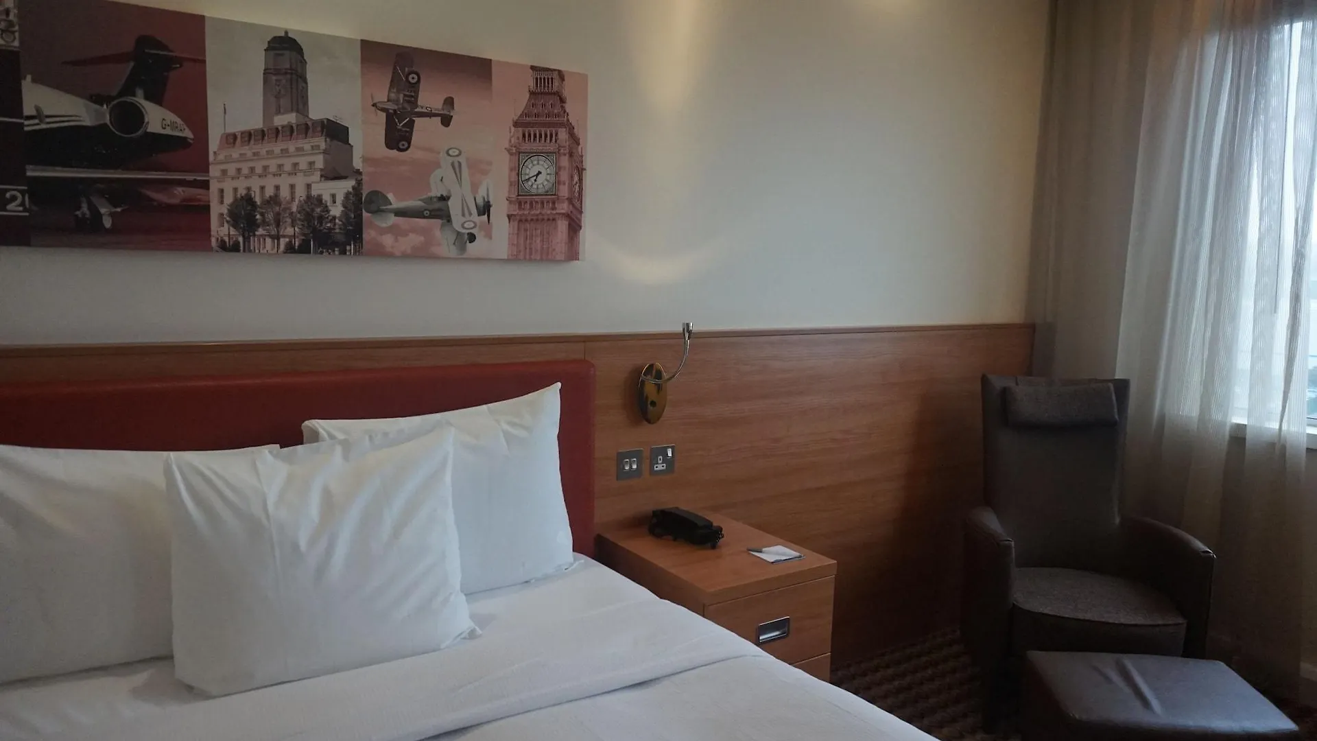 Hampton By Hilton Luton Airport Hotel  Luton (Bedfordshire)