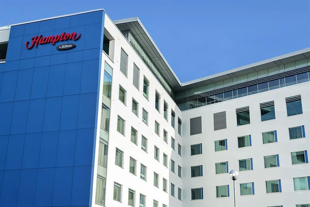 Hampton By Hilton Luton Airport Hotel Luton (Bedfordshire)