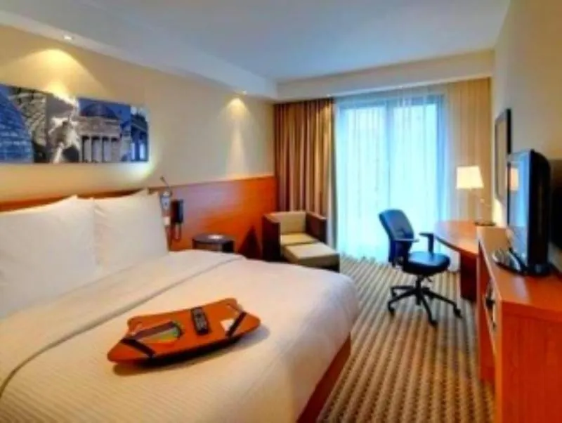 Hampton By Hilton Luton Airport Hotel