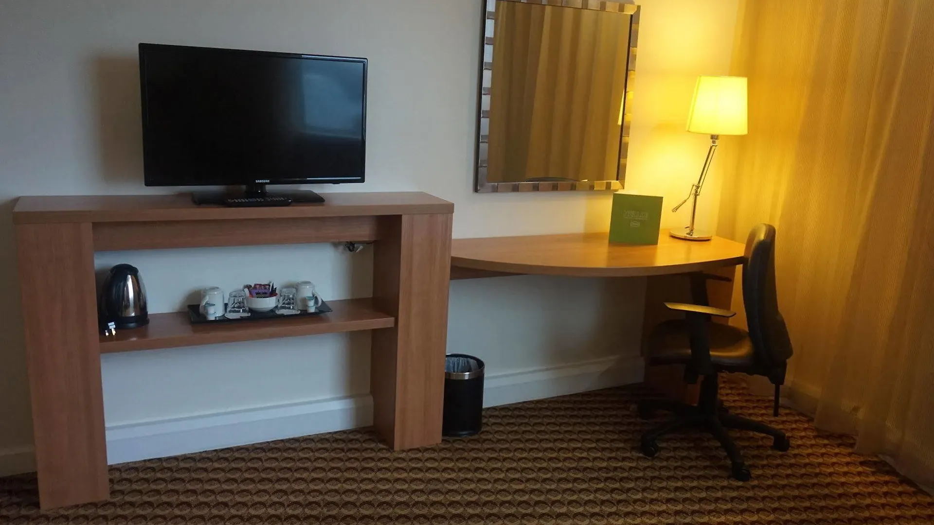 Hampton By Hilton Luton Airport Hotel