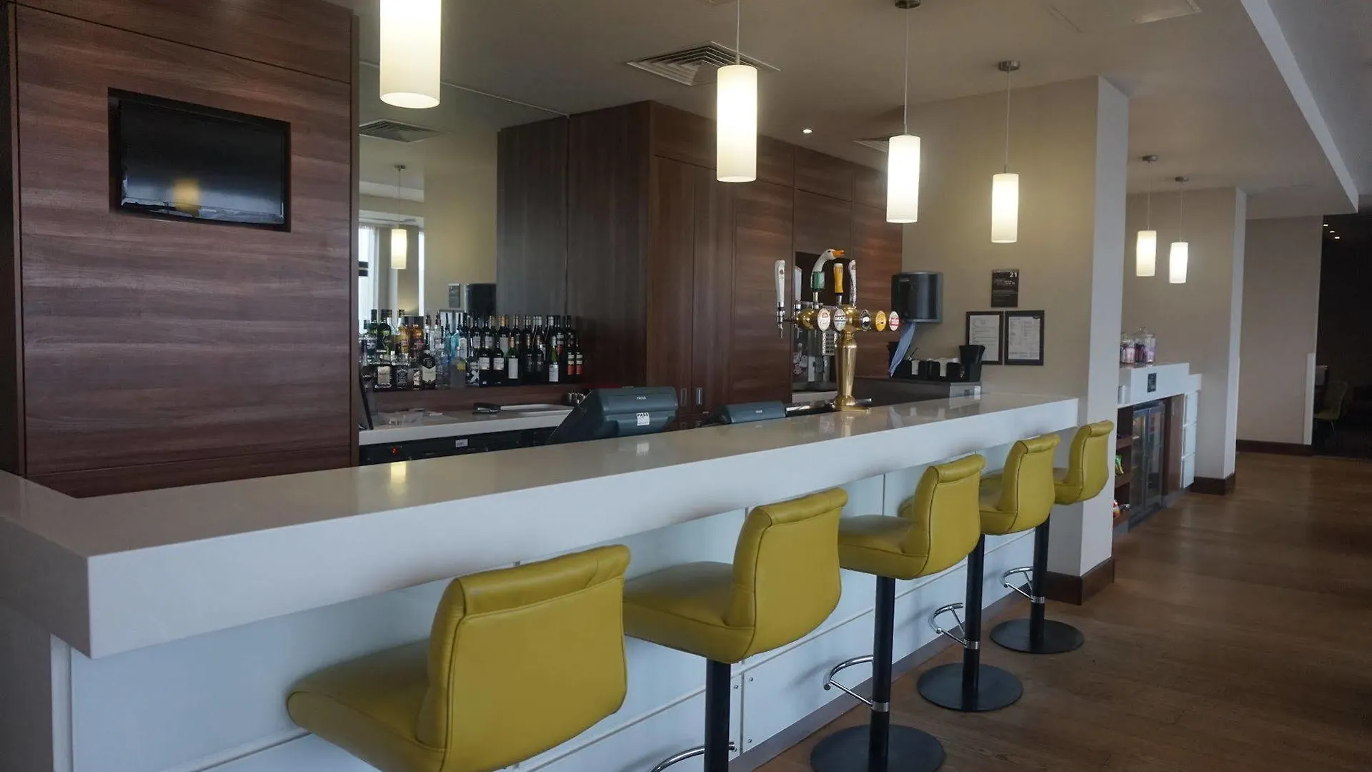 Hampton By Hilton Luton Airport Hotel
